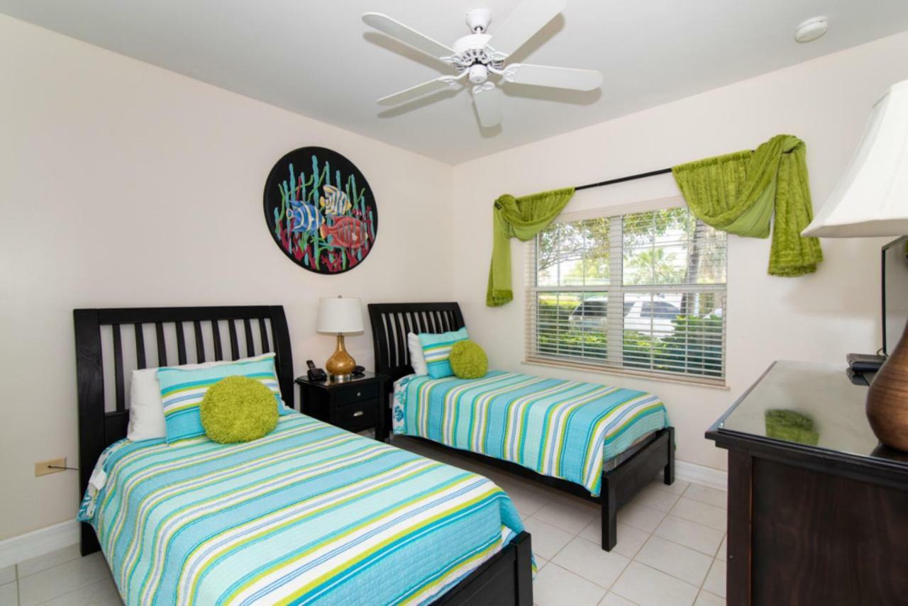 Grandview Condominiums George Town Esterno foto